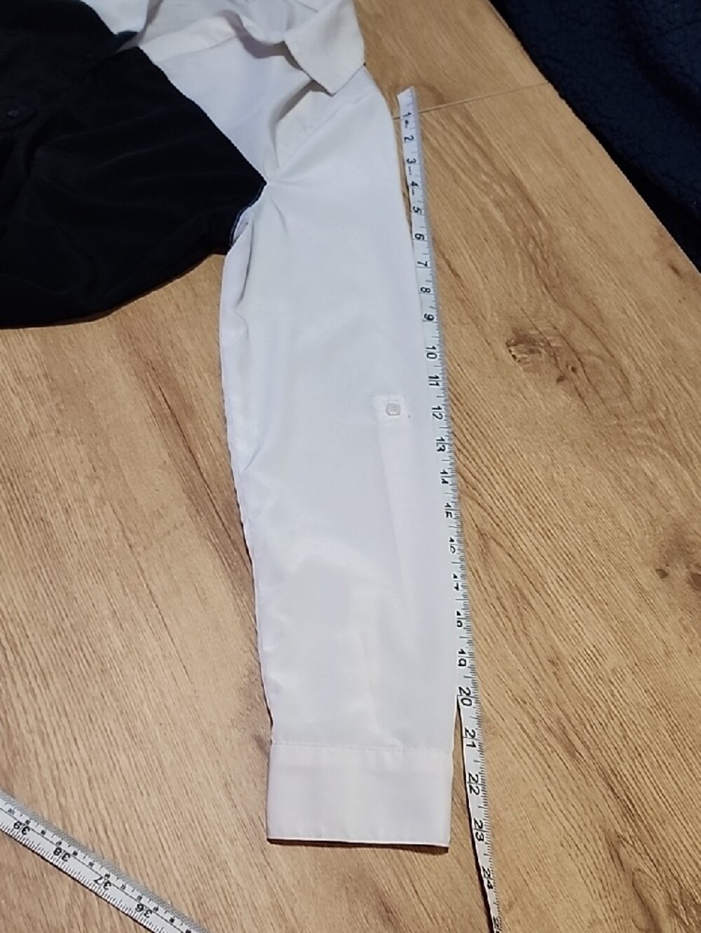 Old Navy White Collared Shirt with Label Detail - Picture 5 of 5